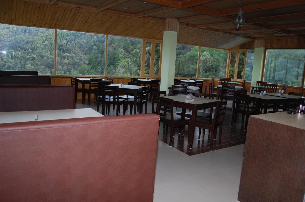 Natureraga Fernhill Resort Chail Exterior photo