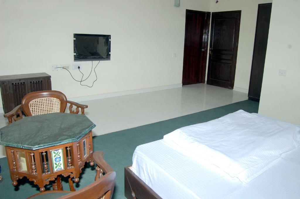 Natureraga Fernhill Resort Chail Exterior photo