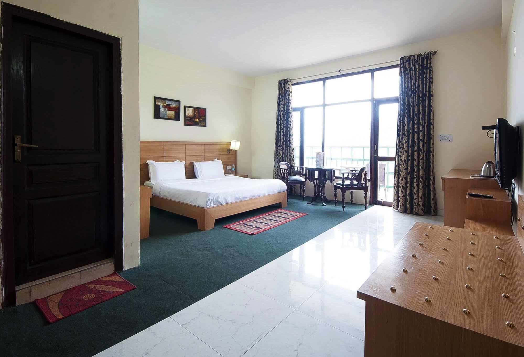 Natureraga Fernhill Resort Chail Exterior photo