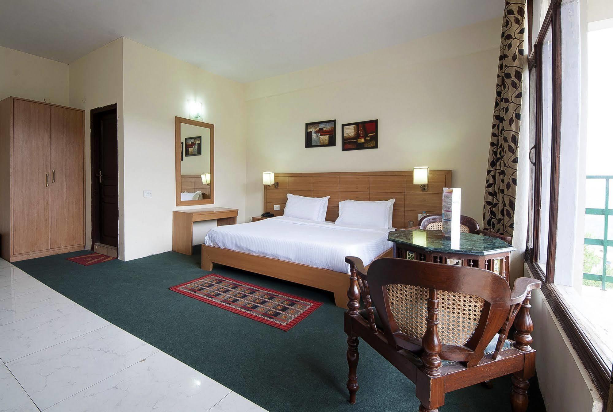 Natureraga Fernhill Resort Chail Exterior photo