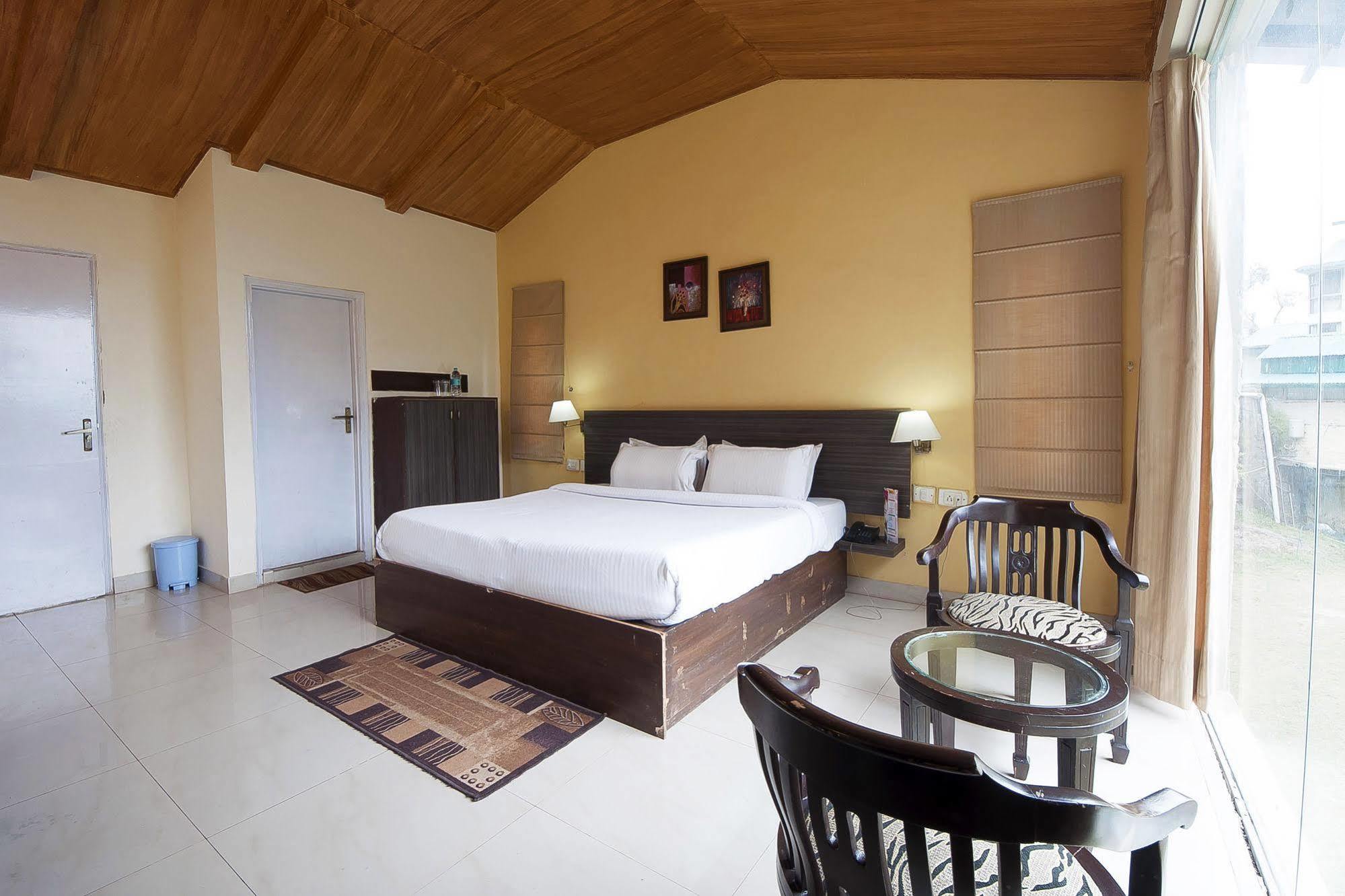 Natureraga Fernhill Resort Chail Exterior photo